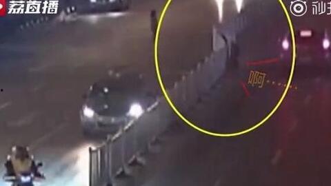 吃瓜护栏,揭秘网络热议背后的趣味与思考