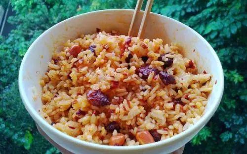 韩小浪吃哈密瓜拌饭,韩小浪的哈密瓜拌饭美食之旅