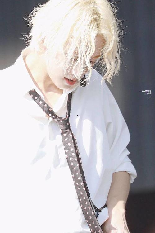 红色头发男吃瓜,揭秘娱乐圈幕后风云