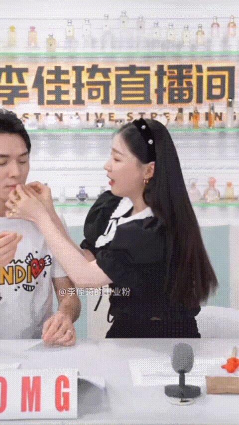 磕cp和吃瓜,揭秘娱乐圈的甜蜜与辛酸