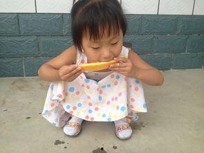 吃瓜宝宝是情侣,吃瓜宝宝甜蜜情侣日常大揭秘