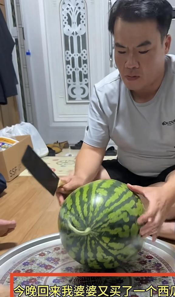 有哪些吃瓜博主,揭秘热门吃瓜博主背后的故事