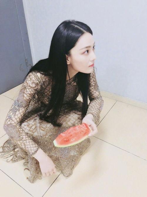 郭珺吃瓜,揭秘娱乐圈幕后故事